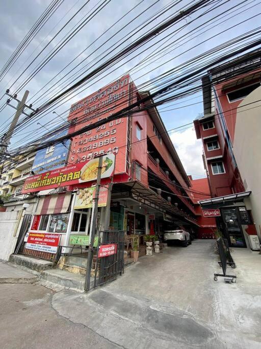 Ratanawong Place 807 Bangkok Kültér fotó