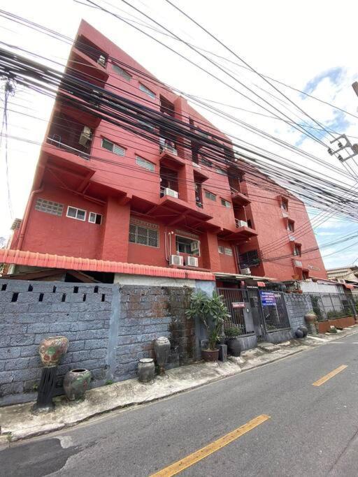 Ratanawong Place 807 Bangkok Kültér fotó