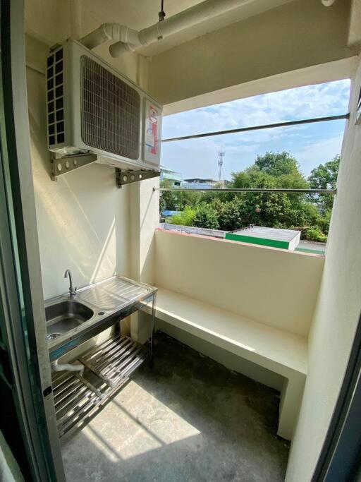 Ratanawong Place 807 Bangkok Kültér fotó